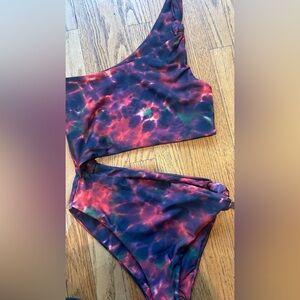 Skatie one piece in SOHO medium